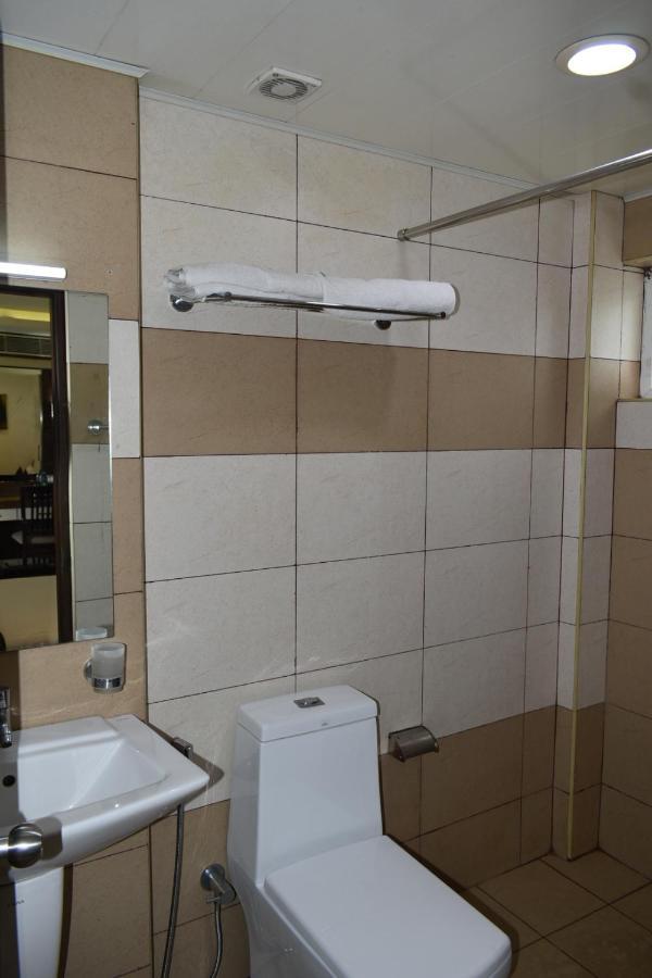 Hotel South Regency, Ernakulam Kochi Exteriör bild