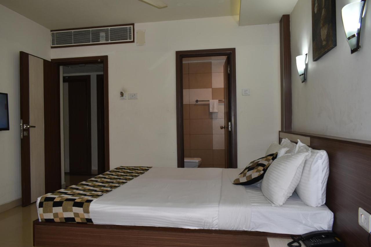 Hotel South Regency, Ernakulam Kochi Exteriör bild