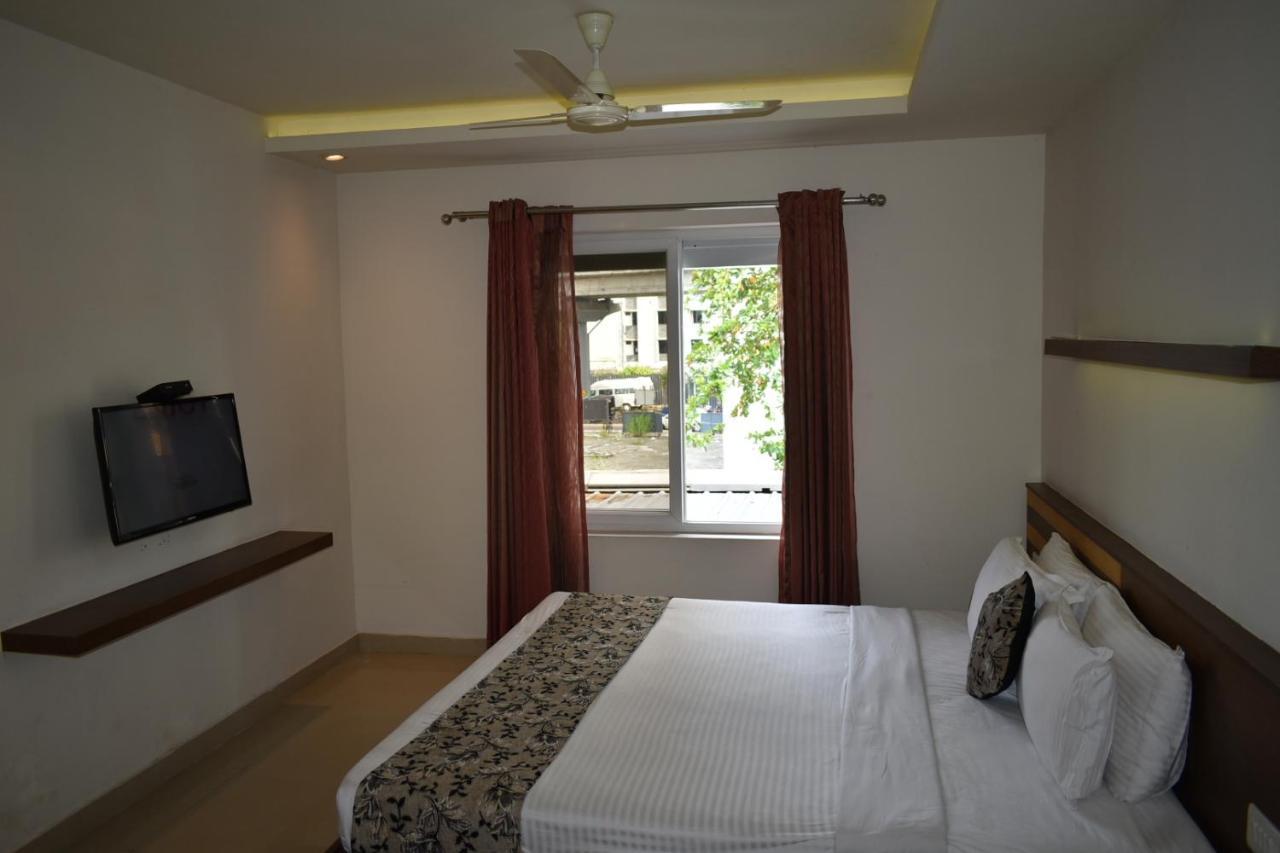 Hotel South Regency, Ernakulam Kochi Exteriör bild