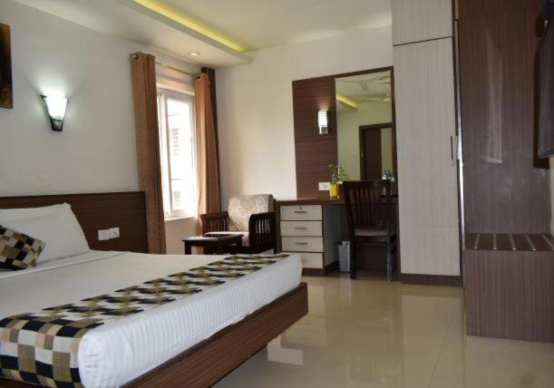 Hotel South Regency, Ernakulam Kochi Exteriör bild