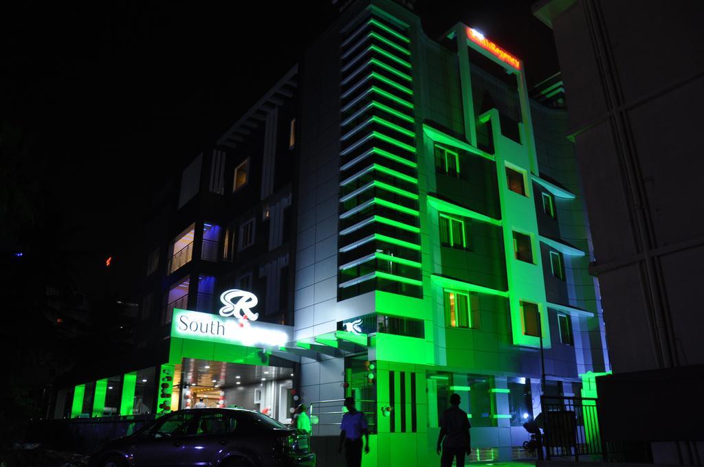 Hotel South Regency, Ernakulam Kochi Exteriör bild