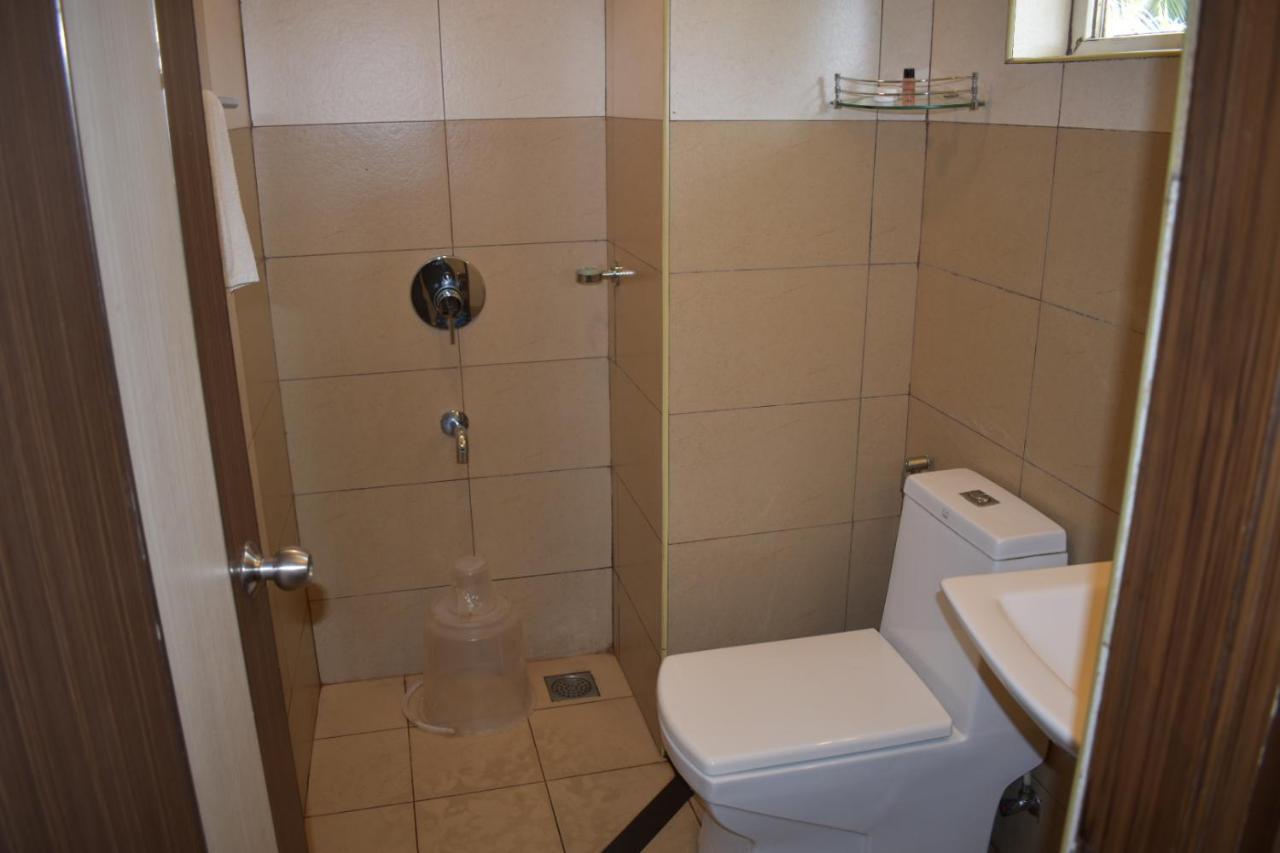 Hotel South Regency, Ernakulam Kochi Exteriör bild